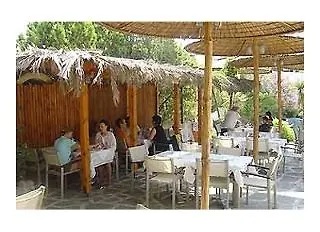 Hotel Ioli *
